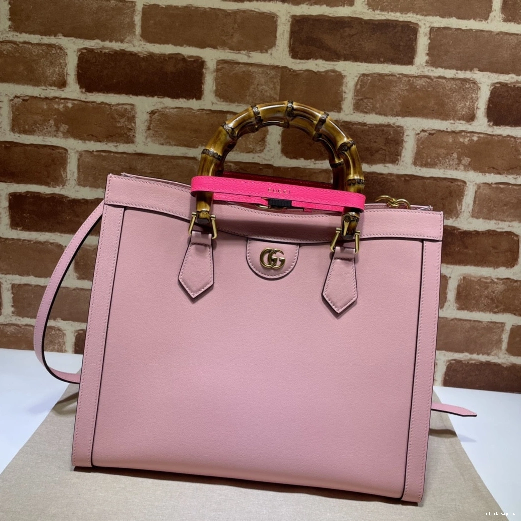 First bag ru GUCCI Diana medium bag tote 0811